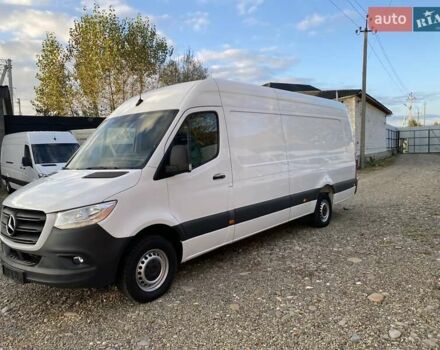 Белый Мерседес Sprinter, объемом двигателя 2.2 л и пробегом 165 тыс. км за 23350 $, фото 6 на Automoto.ua