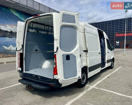 Белый Мерседес Sprinter, объемом двигателя 2.2 л и пробегом 257 тыс. км за 26000 $, фото 63 на Automoto.ua