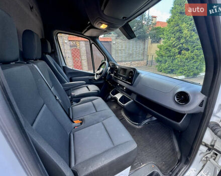 Белый Мерседес Sprinter, объемом двигателя 2.2 л и пробегом 360 тыс. км за 22900 $, фото 18 на Automoto.ua