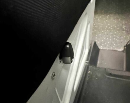 Белый Мерседес Sprinter, объемом двигателя 2.2 л и пробегом 340 тыс. км за 36110 $, фото 13 на Automoto.ua