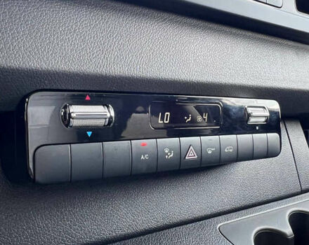 Мерседес Sprinter 2019 в Киеве на Automoto.ua Белый Мерседес Sprinter, объемом двигателя 2.2 л и пробегом 239 тыс. км за 32900 $, фото 39 на Automoto.ua