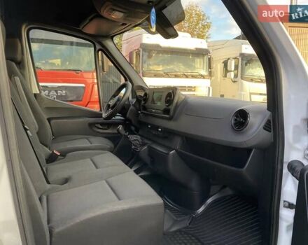 Белый Мерседес Sprinter, объемом двигателя 2.2 л и пробегом 165 тыс. км за 23350 $, фото 31 на Automoto.ua