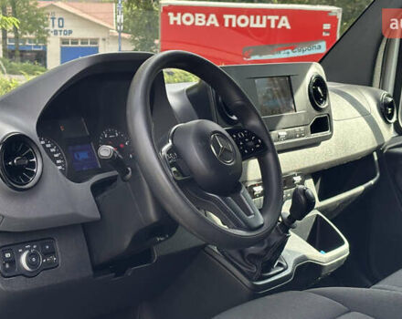 Белый Мерседес Sprinter, объемом двигателя 0 л и пробегом 190 тыс. км за 27136 $, фото 4 на Automoto.ua