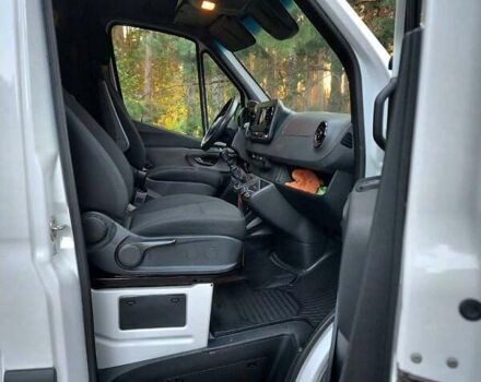 Белый Мерседес Sprinter, объемом двигателя 2.14 л и пробегом 232 тыс. км за 30000 $, фото 5 на Automoto.ua