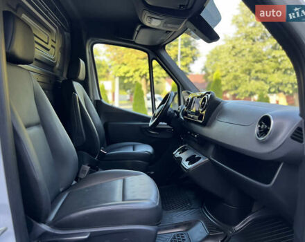Белый Мерседес Sprinter, объемом двигателя 2.99 л и пробегом 190 тыс. км за 48814 $, фото 22 на Automoto.ua