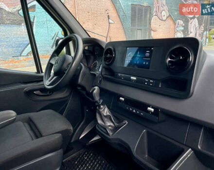 Белый Мерседес Sprinter, объемом двигателя 2.2 л и пробегом 155 тыс. км за 26500 $, фото 61 на Automoto.ua