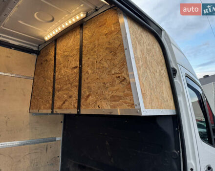 Білий Мерседес Sprinter, об'ємом двигуна 2.14 л та пробігом 290 тис. км за 22500 $, фото 14 на Automoto.ua