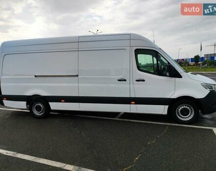 Белый Мерседес Sprinter, объемом двигателя 2.2 л и пробегом 233 тыс. км за 26999 $, фото 10 на Automoto.ua