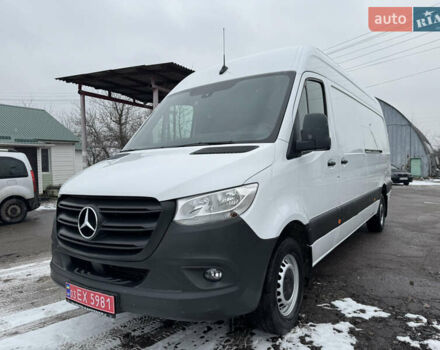 Белый Мерседес Sprinter, объемом двигателя 2.14 л и пробегом 262 тыс. км за 23700 $, фото 7 на Automoto.ua