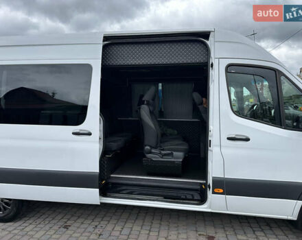 Белый Мерседес Sprinter, объемом двигателя 2.14 л и пробегом 560 тыс. км за 36500 $, фото 6 на Automoto.ua