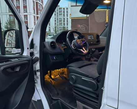 Белый Мерседес Sprinter, объемом двигателя 2.99 л и пробегом 250 тыс. км за 65000 $, фото 15 на Automoto.ua