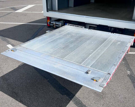 Мерседес Sprinter 2019 в Киеве на Automoto.ua Белый Мерседес Sprinter, объемом двигателя 2.2 л и пробегом 239 тыс. км за 32900 $, фото 53 на Automoto.ua