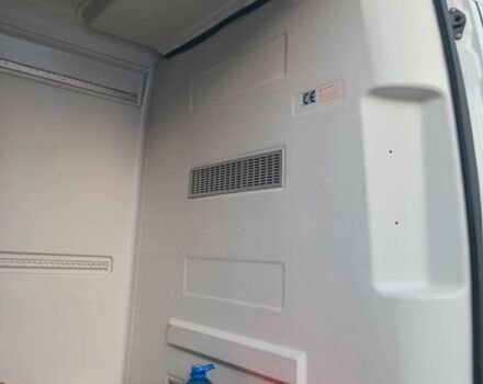 Белый Мерседес Sprinter, объемом двигателя 2.1 л и пробегом 533 тыс. км за 24500 $, фото 5 на Automoto.ua