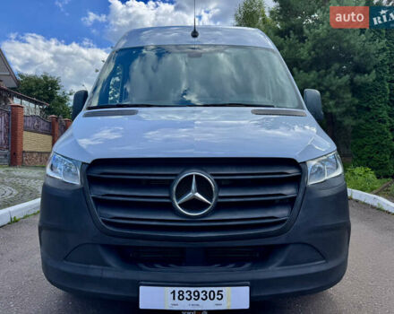 Белый Мерседес Sprinter, объемом двигателя 2.2 л и пробегом 360 тыс. км за 22900 $, фото 4 на Automoto.ua