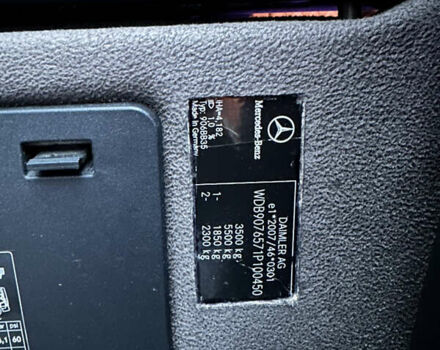 Белый Мерседес Sprinter, объемом двигателя 2.99 л и пробегом 250 тыс. км за 65000 $, фото 24 на Automoto.ua