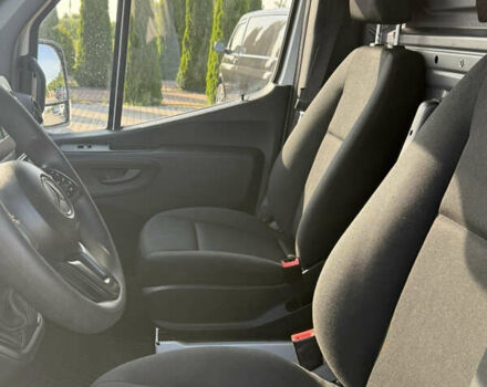 Белый Мерседес Sprinter, объемом двигателя 2.14 л и пробегом 234 тыс. км за 20800 $, фото 5 на Automoto.ua