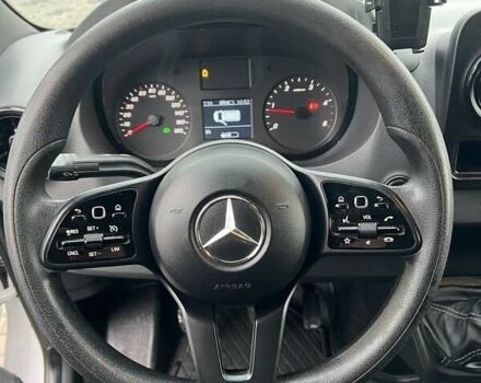 Белый Мерседес Sprinter, объемом двигателя 2.1 л и пробегом 220 тыс. км за 28402 $, фото 25 на Automoto.ua