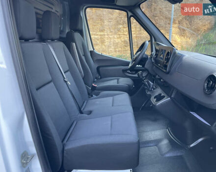 Білий Мерседес Sprinter, об'ємом двигуна 2.2 л та пробігом 280 тис. км за 23800 $, фото 38 на Automoto.ua