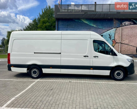 Белый Мерседес Sprinter, объемом двигателя 2.2 л и пробегом 257 тыс. км за 26000 $, фото 4 на Automoto.ua