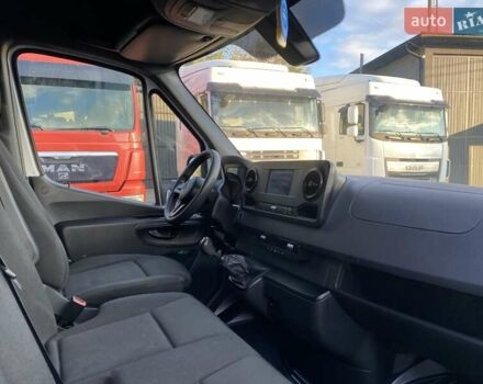 Белый Мерседес Sprinter, объемом двигателя 2.2 л и пробегом 165 тыс. км за 23350 $, фото 35 на Automoto.ua