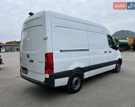 Белый Мерседес Sprinter, объемом двигателя 2.2 л и пробегом 237 тыс. км за 23900 $, фото 4 на Automoto.ua