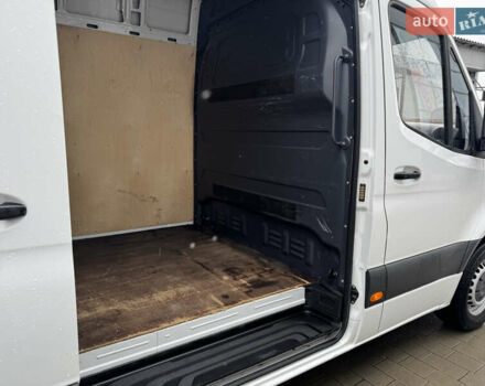 Белый Мерседес Sprinter, объемом двигателя 2.99 л и пробегом 271 тыс. км за 34299 $, фото 68 на Automoto.ua