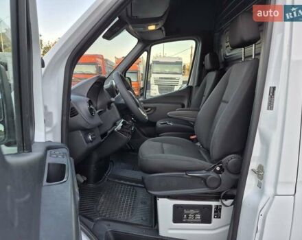 Белый Мерседес Sprinter, объемом двигателя 0 л и пробегом 236 тыс. км за 23555 $, фото 39 на Automoto.ua