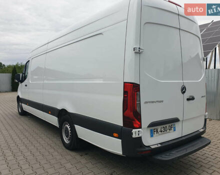 Белый Мерседес Sprinter, объемом двигателя 0 л и пробегом 334 тыс. км за 47793 $, фото 2 на Automoto.ua
