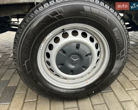 Белый Мерседес Sprinter, объемом двигателя 2.1 л и пробегом 220 тыс. км за 28402 $, фото 35 на Automoto.ua