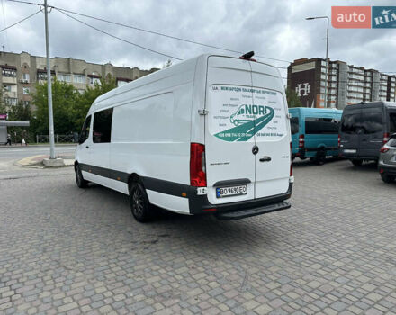 Белый Мерседес Sprinter, объемом двигателя 2.14 л и пробегом 560 тыс. км за 36500 $, фото 3 на Automoto.ua