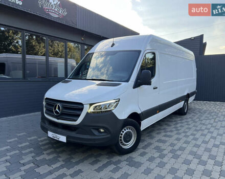 Белый Мерседес Sprinter, объемом двигателя 2.99 л и пробегом 190 тыс. км за 48814 $, фото 1 на Automoto.ua