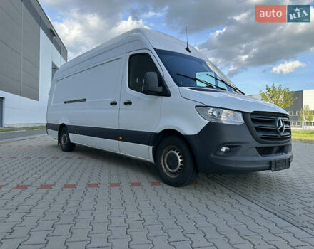 Белый Мерседес Sprinter, объемом двигателя 2.2 л и пробегом 360 тыс. км за 27000 $, фото 6 на Automoto.ua