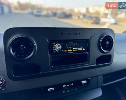 Белый Мерседес Sprinter, объемом двигателя 2.14 л и пробегом 261 тыс. км за 24900 $, фото 37 на Automoto.ua