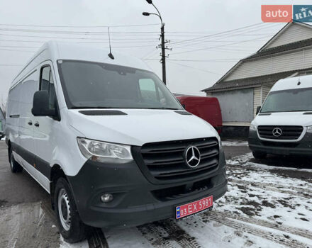 Белый Мерседес Sprinter, объемом двигателя 2.14 л и пробегом 262 тыс. км за 23700 $, фото 3 на Automoto.ua
