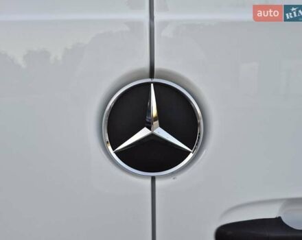Белый Мерседес Sprinter, объемом двигателя 0 л и пробегом 236 тыс. км за 23555 $, фото 19 на Automoto.ua