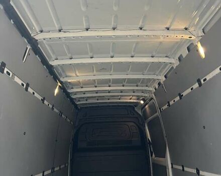 Белый Мерседес Sprinter, объемом двигателя 2.1 л и пробегом 220 тыс. км за 28402 $, фото 14 на Automoto.ua