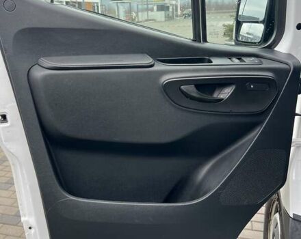 Белый Мерседес Sprinter, объемом двигателя 2.1 л и пробегом 220 тыс. км за 28402 $, фото 28 на Automoto.ua