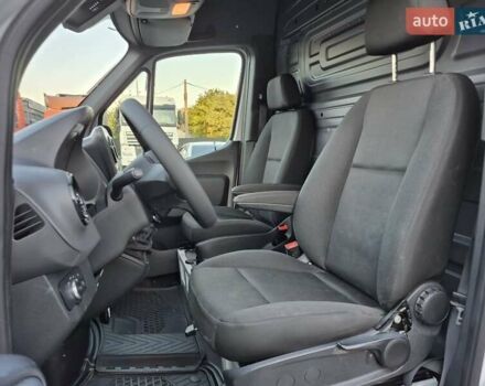Белый Мерседес Sprinter, объемом двигателя 0 л и пробегом 236 тыс. км за 23555 $, фото 33 на Automoto.ua