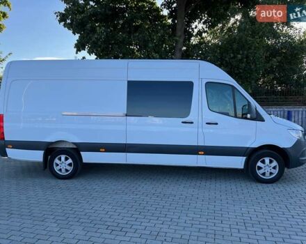 Белый Мерседес Sprinter, объемом двигателя 2.14 л и пробегом 690 тыс. км за 26000 $, фото 2 на Automoto.ua