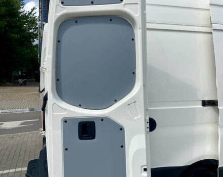 Белый Мерседес Sprinter, объемом двигателя 2.2 л и пробегом 257 тыс. км за 26000 $, фото 64 на Automoto.ua