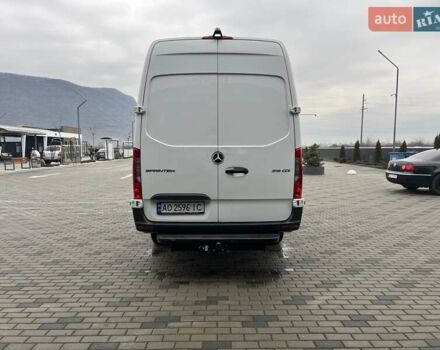 Белый Мерседес Sprinter, объемом двигателя 2.1 л и пробегом 220 тыс. км за 28402 $, фото 7 на Automoto.ua
