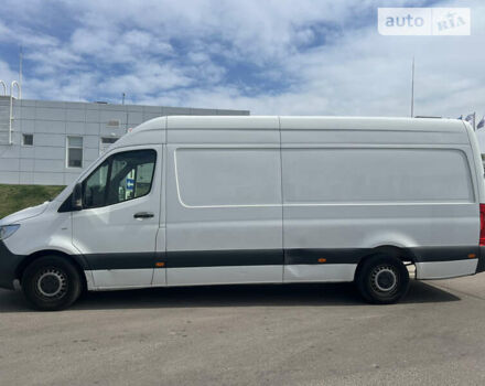 Белый Мерседес Sprinter, объемом двигателя 2.14 л и пробегом 112 тыс. км за 27500 $, фото 3 на Automoto.ua