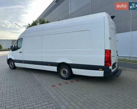 Белый Мерседес Sprinter, объемом двигателя 2.2 л и пробегом 360 тыс. км за 27000 $, фото 13 на Automoto.ua
