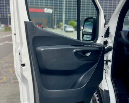 Белый Мерседес Sprinter, объемом двигателя 2.2 л и пробегом 257 тыс. км за 26000 $, фото 26 на Automoto.ua