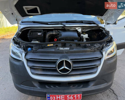 Белый Мерседес Sprinter, объемом двигателя 2.2 л и пробегом 270 тыс. км за 34900 $, фото 17 на Automoto.ua