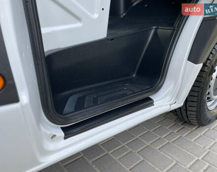 Белый Мерседес Sprinter, объемом двигателя 2.2 л и пробегом 280 тыс. км за 23500 $, фото 45 на Automoto.ua