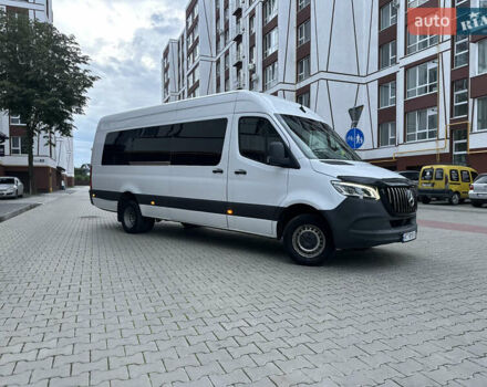 Белый Мерседес Sprinter, объемом двигателя 2.99 л и пробегом 250 тыс. км за 65000 $, фото 3 на Automoto.ua