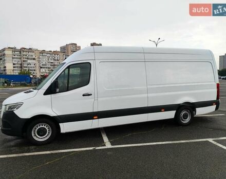 Белый Мерседес Sprinter, объемом двигателя 2.2 л и пробегом 233 тыс. км за 26999 $, фото 21 на Automoto.ua