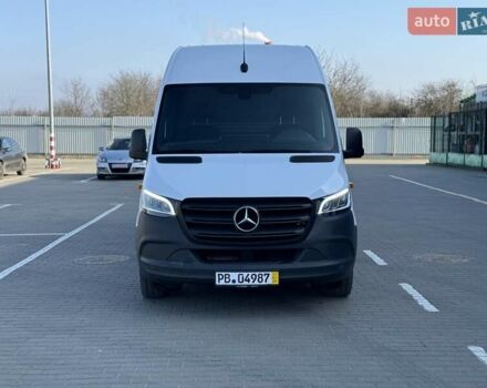 Белый Мерседес Sprinter, объемом двигателя 2.14 л и пробегом 261 тыс. км за 24900 $, фото 4 на Automoto.ua