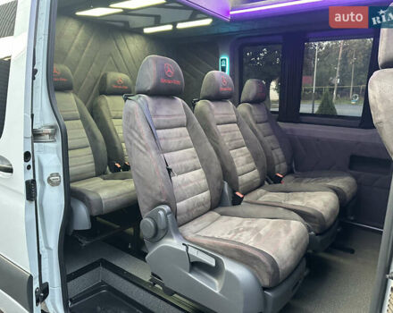 Белый Мерседес Sprinter, объемом двигателя 3 л и пробегом 336 тыс. км за 46329 $, фото 14 на Automoto.ua